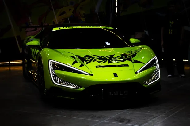 Слоттика Казино Android/iOS приложение